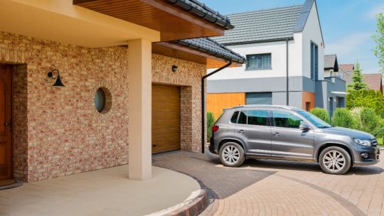 Carport : l&rsquo;abri malin pour protéger votre véhicule