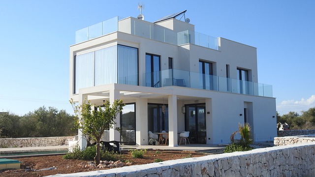 Acheter un bien immobilier Grimaud. À quoi se préparer ?